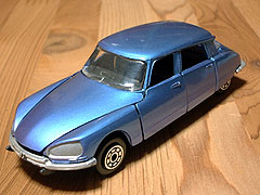 �c�r�Q�P�@�m��������