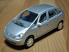 XsaraPicasso�@Norev