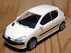 �Q�O�U�i3Door�j�@AWM