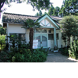 板井外科医院玄関