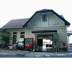 姨捨駅舎