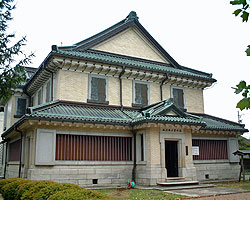中越銀行本店