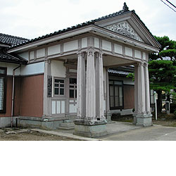 山野尋常小学校