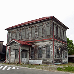 gS